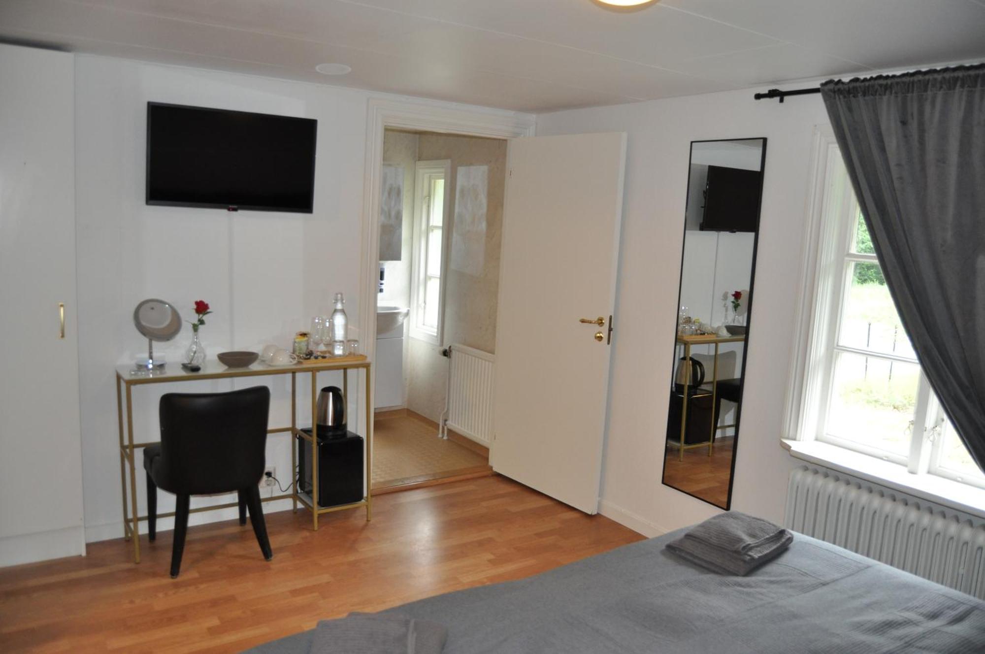 Langstorp 200 Gaesthem I Hoeoer Vaenster Exterior photo