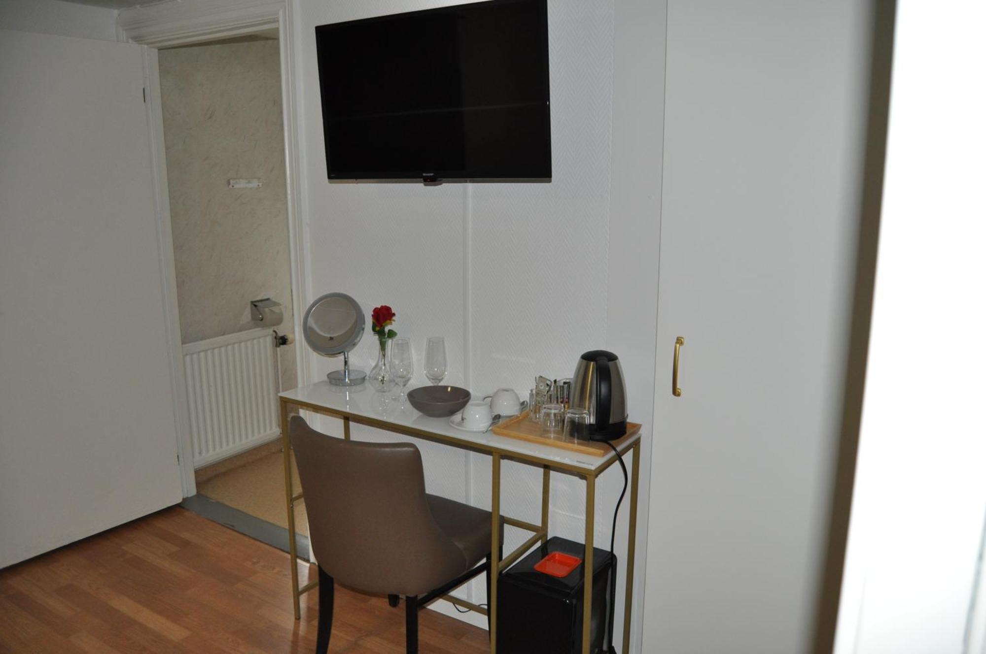 Langstorp 200 Gaesthem I Hoeoer Vaenster Exterior photo